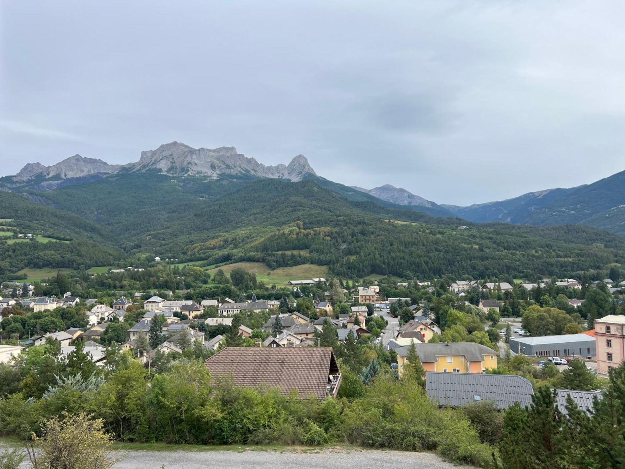 Апартаменты Terrasse Adroit T2 Barcelonnette - Wi-Fi Gratuit - 7 Couchages Экстерьер фото